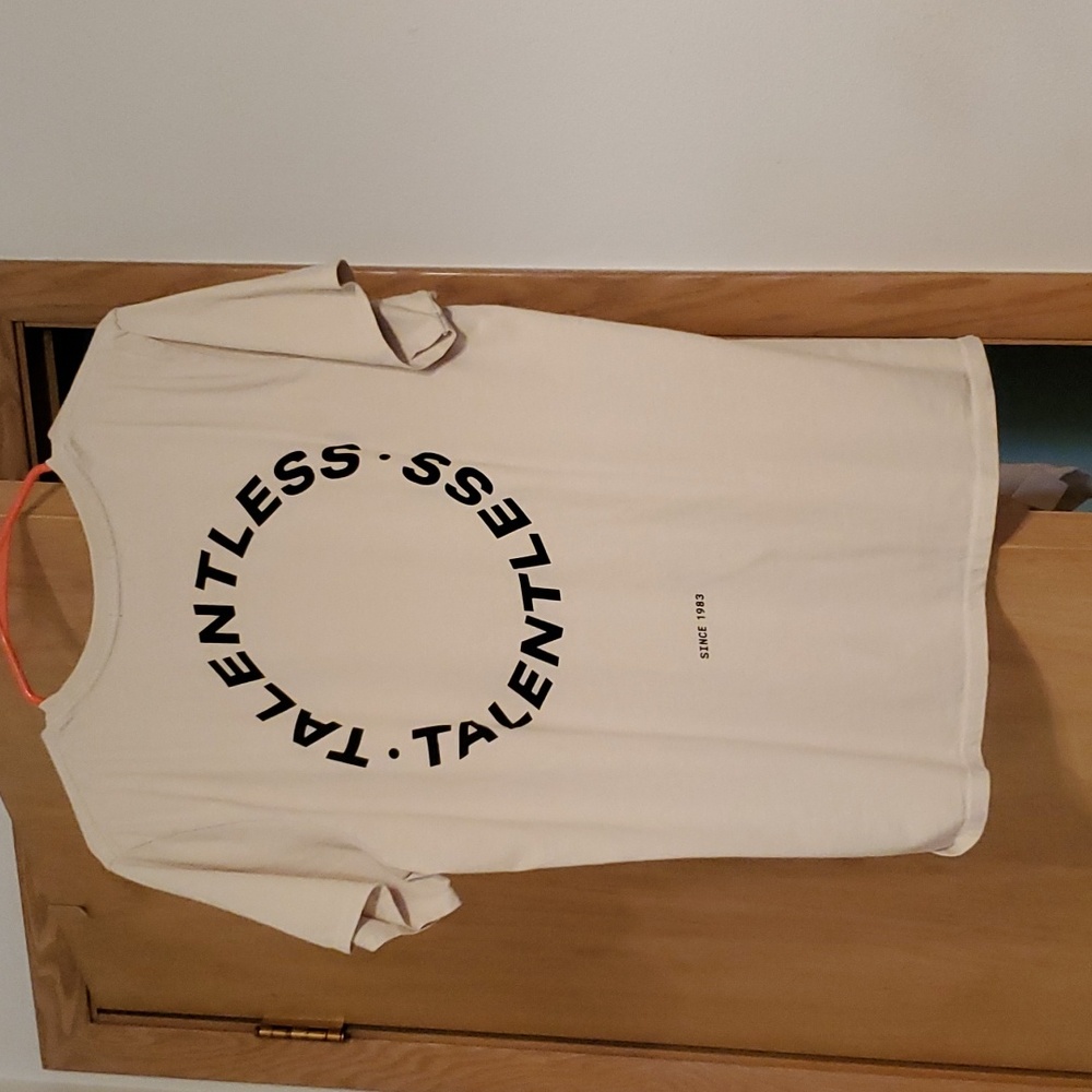 Talentless Tee - Picture 2 of 6